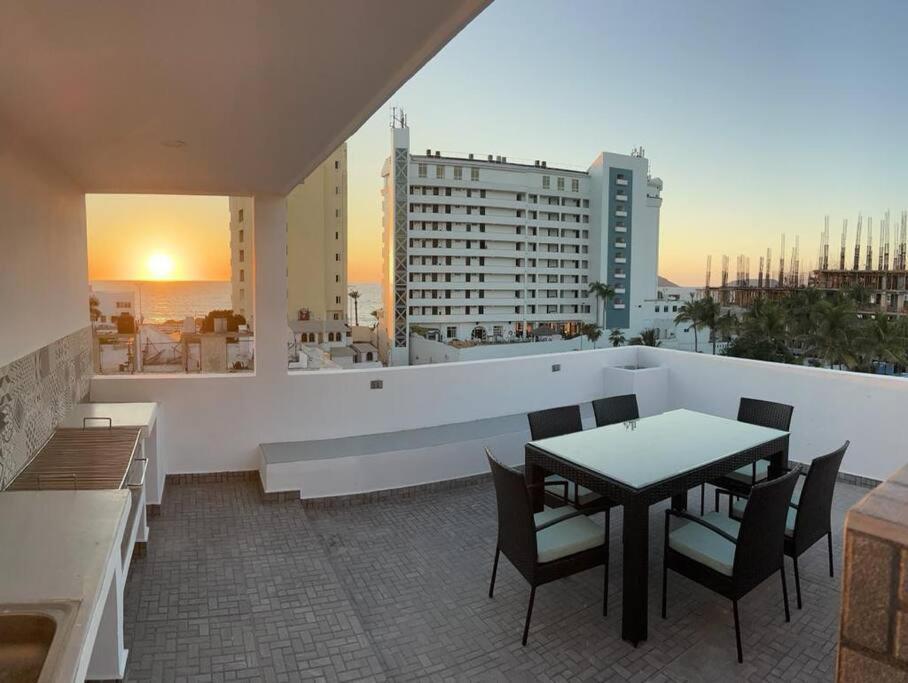 2Br/2Ba Condo 1 Block To Ocean! - Unit #5 Mazatlán Extérieur photo